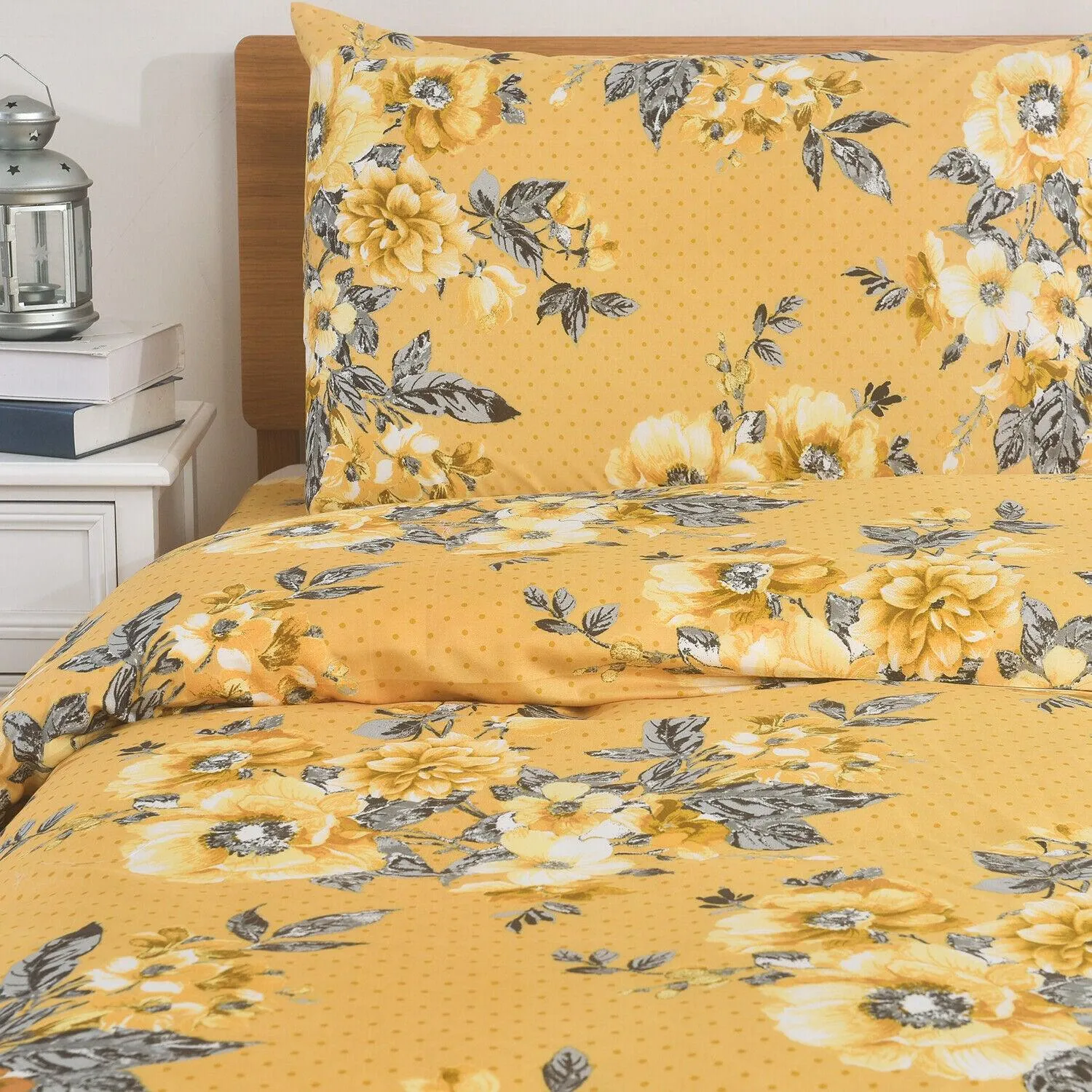 4-Piece Soft Hypoallergenic Duvet Set - Golden Bloom Quilt Cover