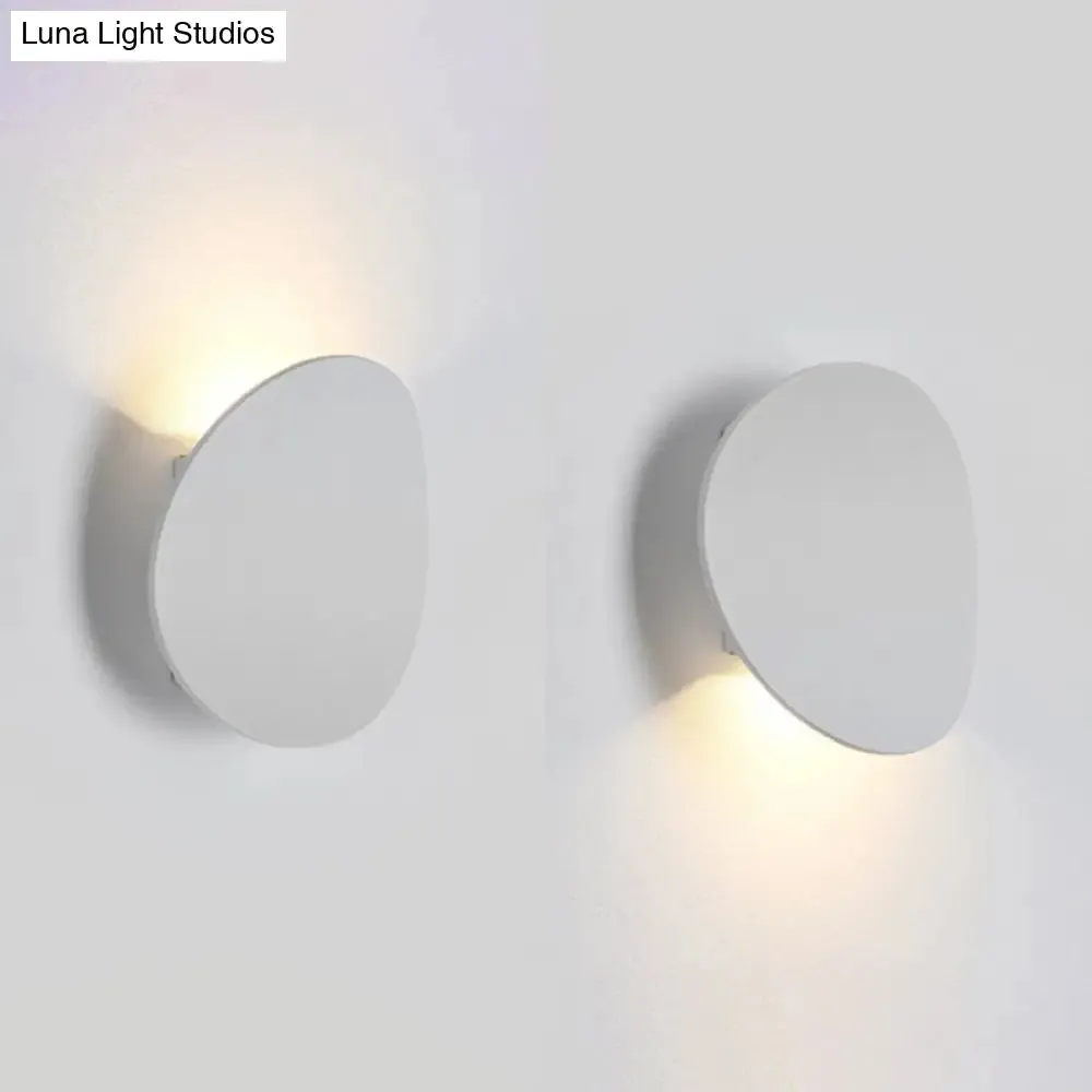 7W LED Round Wall Sconce - Modern Style Bedroom Lighting