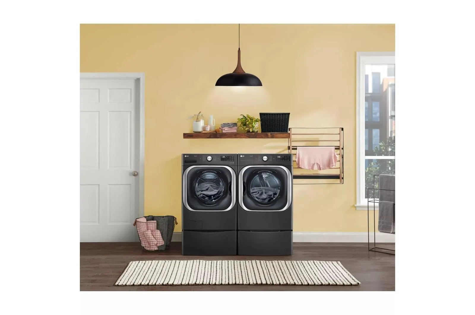 9.0 cu. ft. Mega Capacity Smart wi-fi Enabled Front Load Gas Dryer with TurboSteam(TM) and Built-In Intelligence - (DLGX8901B)