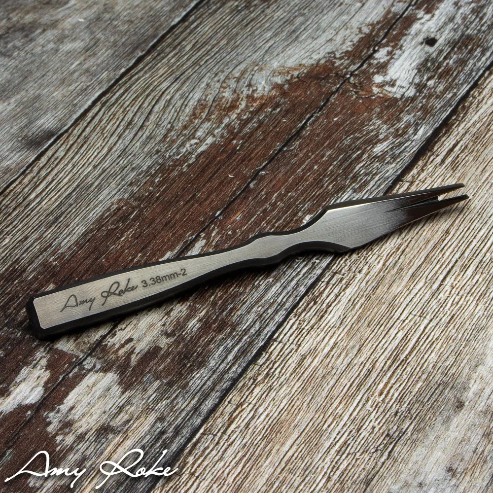 AMY ROKE PRICKING IRON - 8SPI (3.38mm) - 2 TOOTH (SALE)