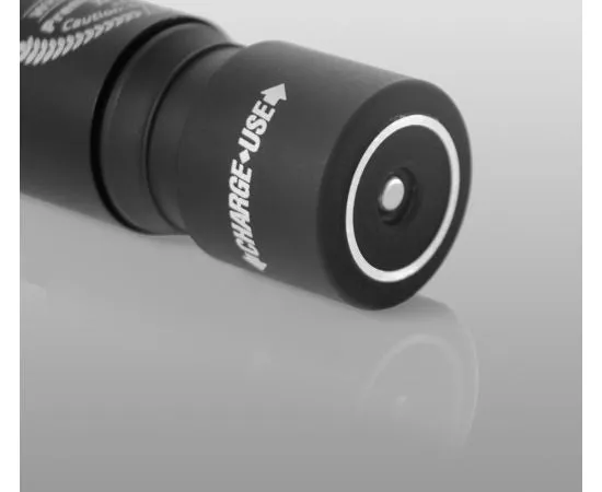 Armytek Prime C1 Magnet USB 18350 / XP-L Warm / 900 lm / TIR 20Â°:80Â° / 1x18350 or 1xRCR123