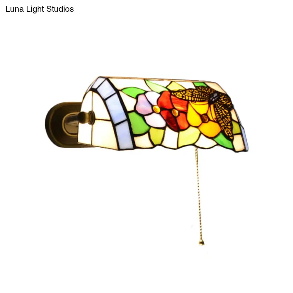 Banker Wall Light - Traditional Style Stained Glass Flower Sconce in Brass