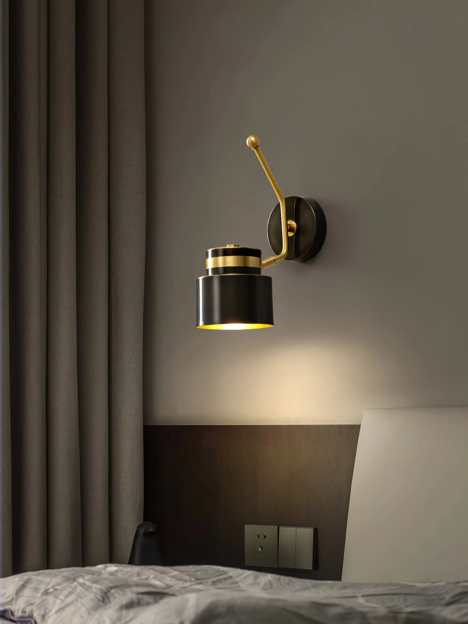 Brass Cylinder Wall Lamp