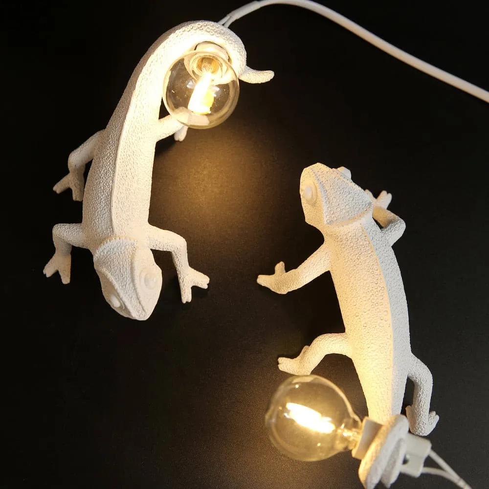 Chameleon Wall Lamp