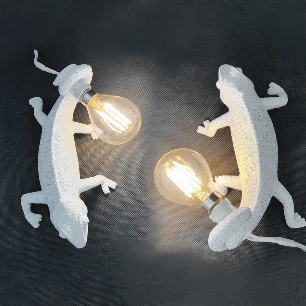 Chameleon Wall Lamp