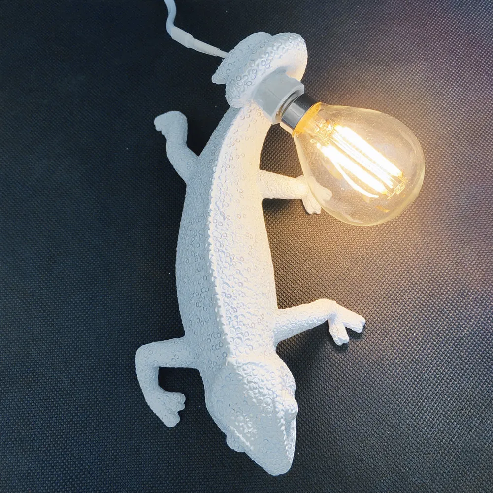 Chameleon Wall Lamp