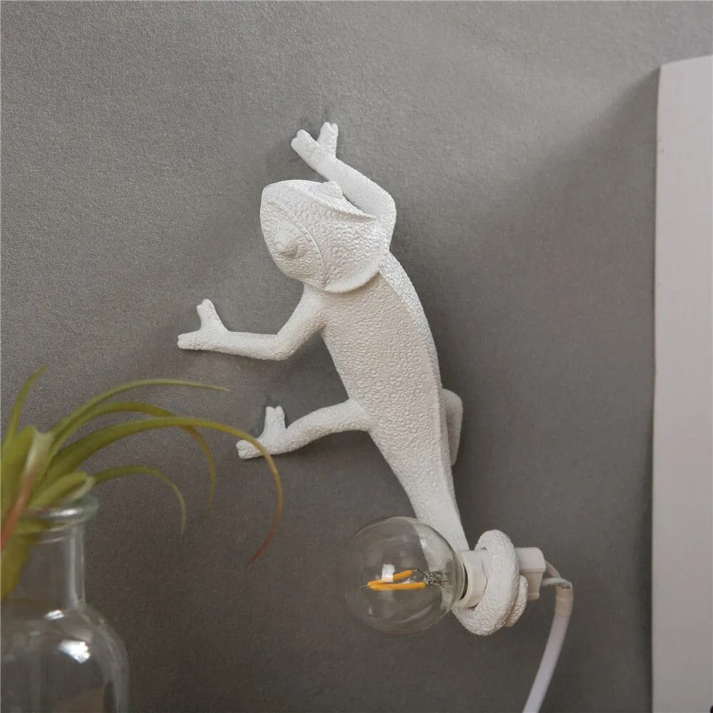 Chameleon Wall Lamp