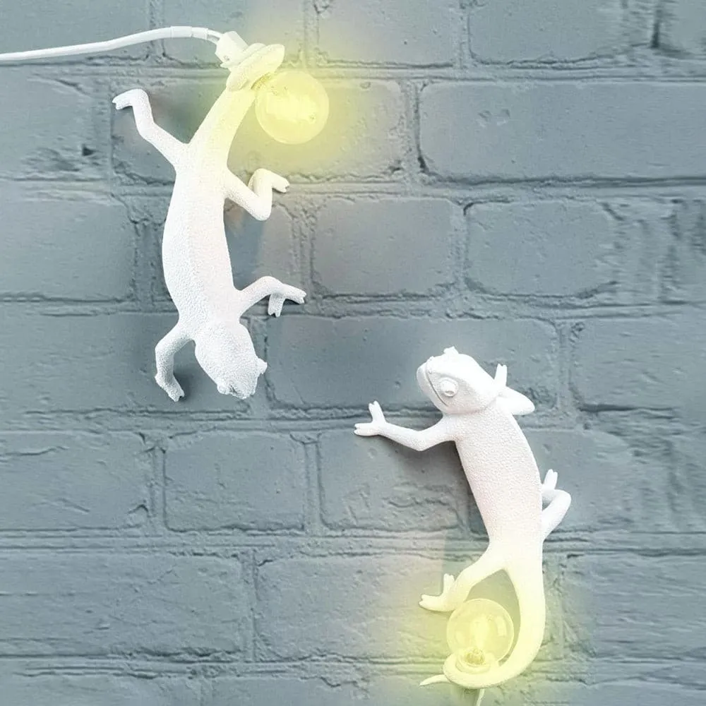 Chameleon Wall Lamp