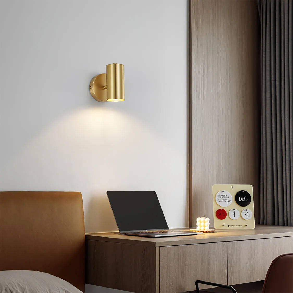 Eduard Wall Lamp