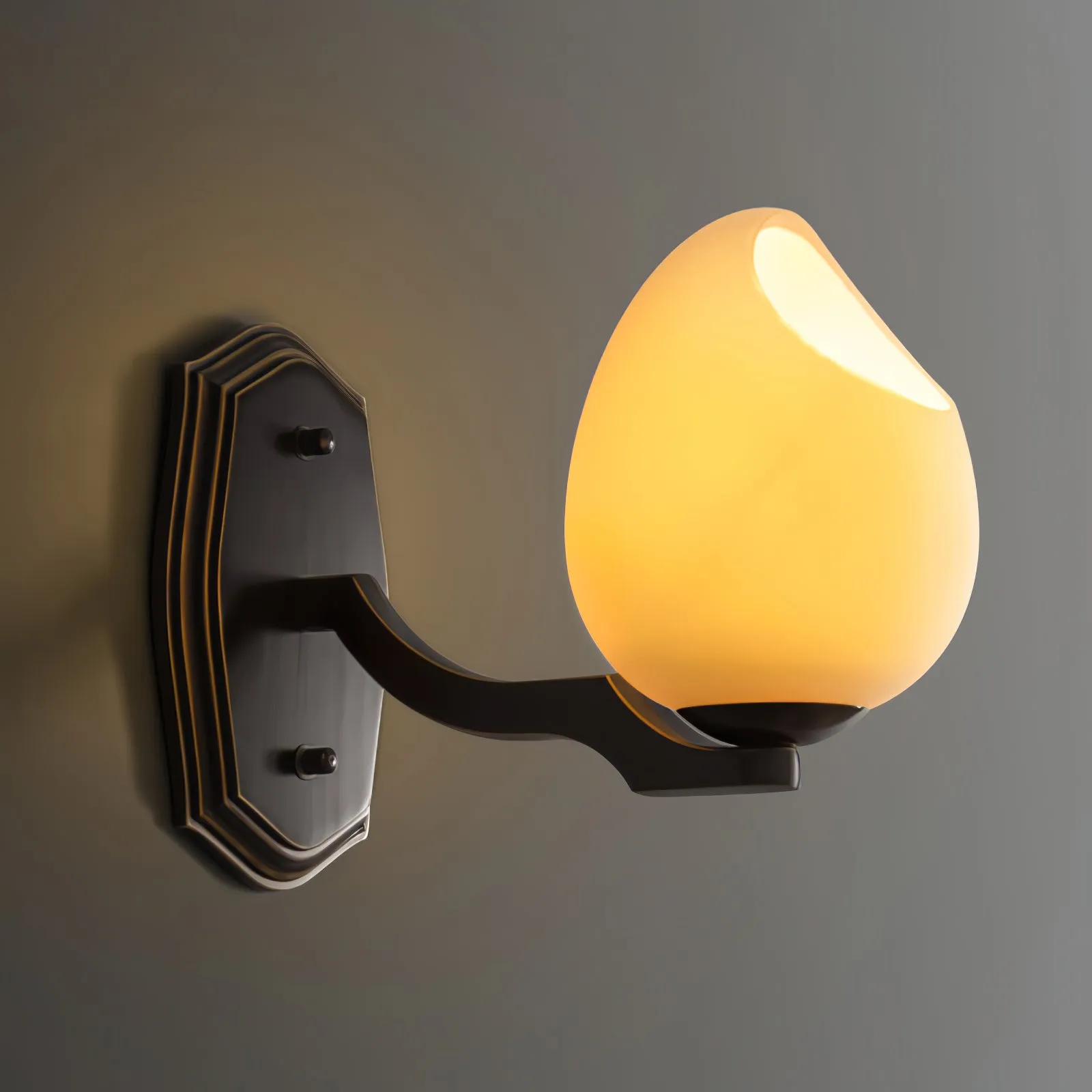 Egg Like Wall Lamp