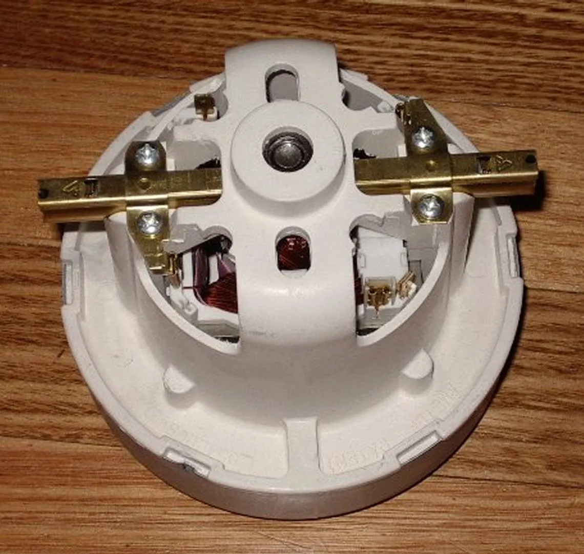 Electrolux Z950, Z951 Cannister Vacuum 1200Watt Fan Motor - Part # 063200010