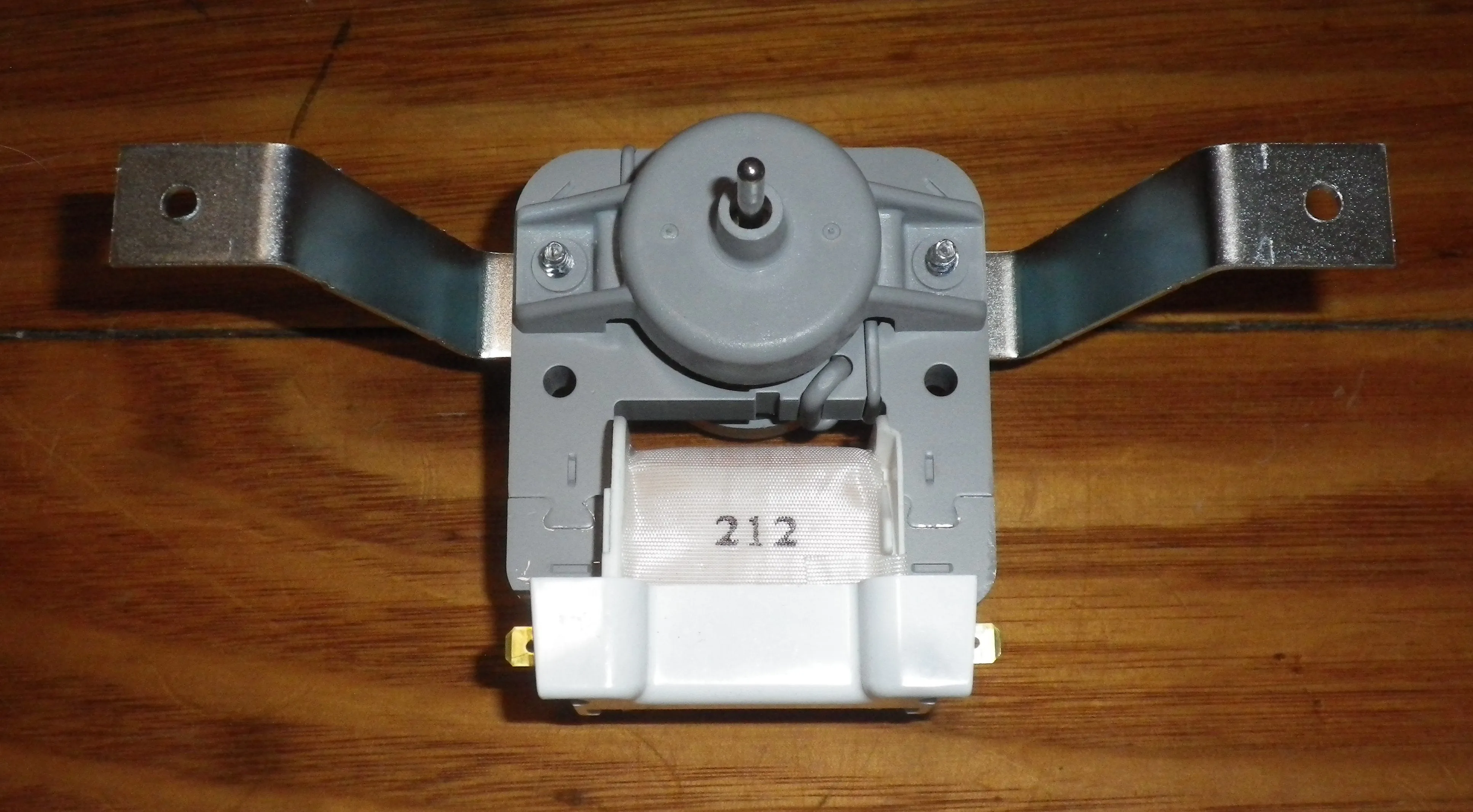 Fisher & Paykel Short Shaft Evaporator Fan Motor - Part # FP818721P