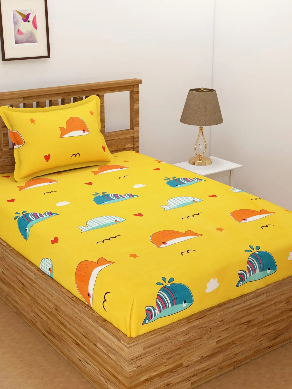 Florida Eclairs Kids Bedsheet for Single Size Bed with Pillow Cover and Made of Cotton with Fish Print