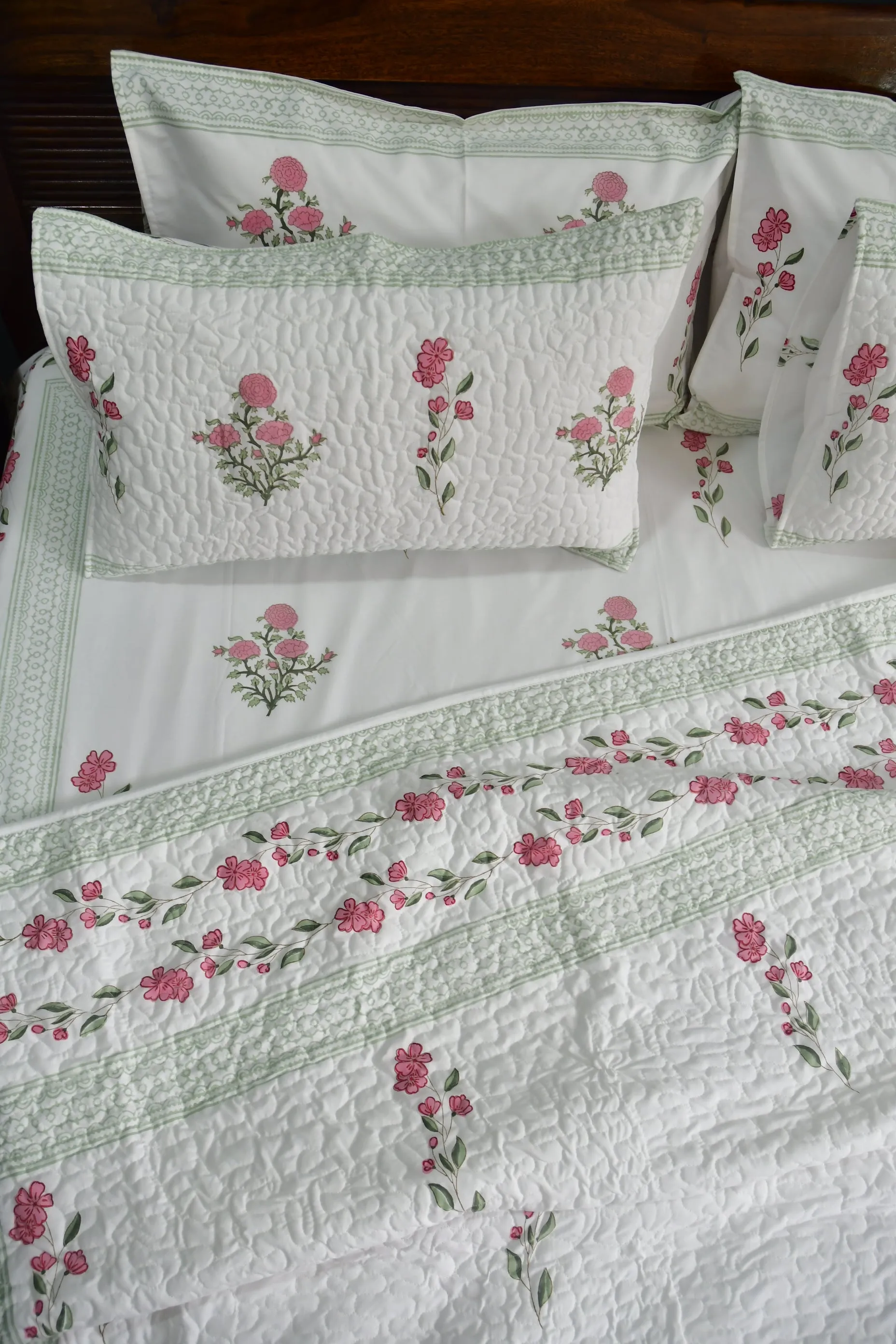 Pink Gulshan Bedding set