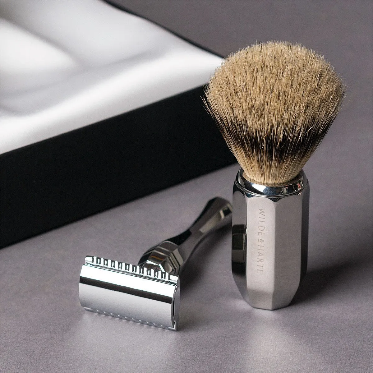 Wilde & Harte Eltham Gift Set with Double Edge Safety Razor